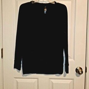 Yogalicious Sweater Sweatshirt Top. Women Small. Black With Criss Criss Bottom